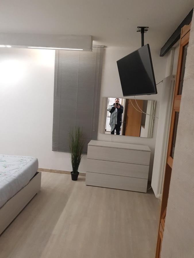 Massaro Apartments Via Bramante Pescara Luaran gambar
